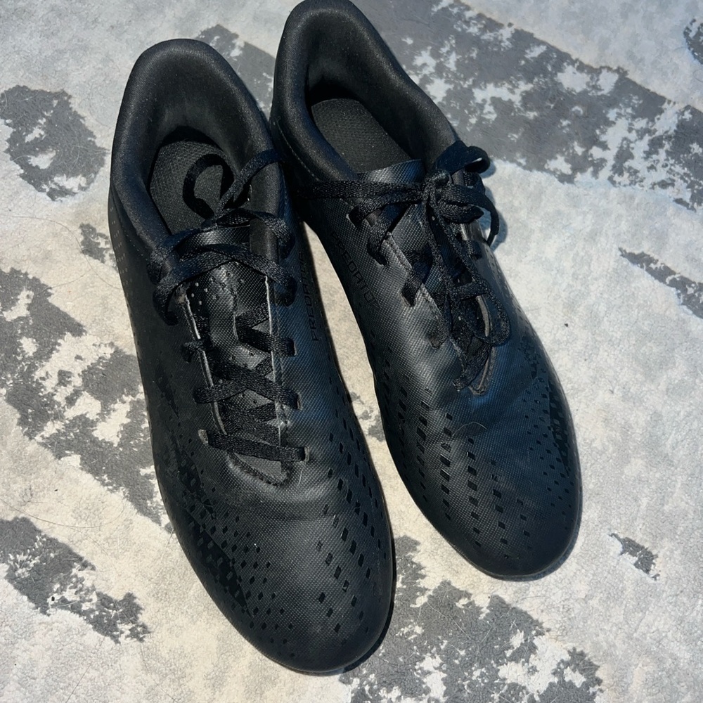 adidas Black Men's soccer cleats Athletic Shoes